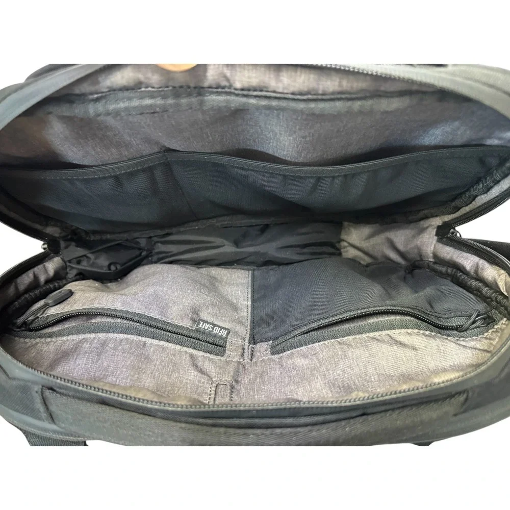 Nomatic Navigator Sling 6L Black Crossbody Bag RFID Safe‎ Water Resistant Travel